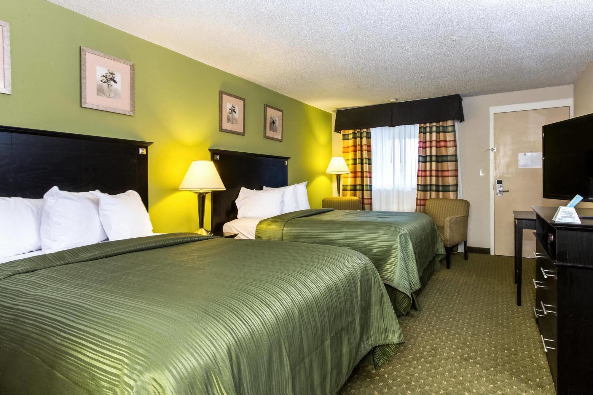 Quality Inn & Suites Moline - Quad Cities Exterior foto